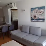 Mihael And Melani 公寓 *