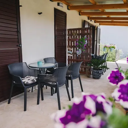 Mihael And Melani Appartement Poreč