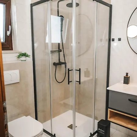 Mihael And Melani Apartment