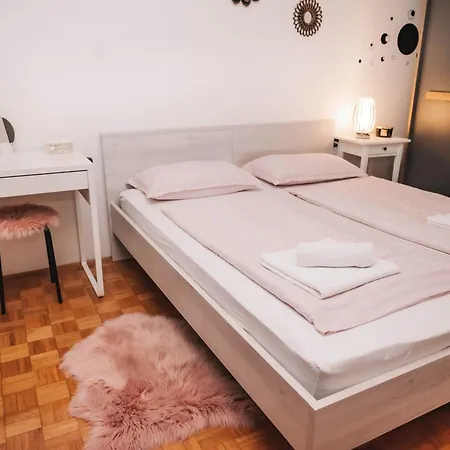 Mihael And Melani Appartement *