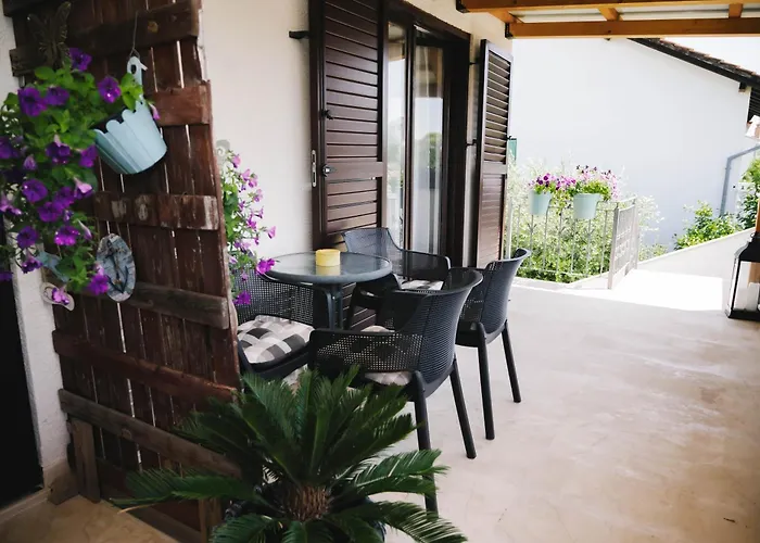 Mihael And Melani Appartement