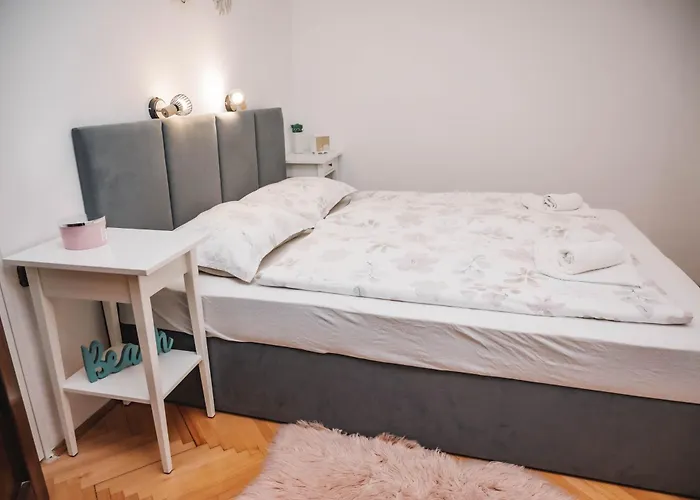 Mihael And Melani Appartement