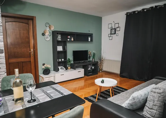 Mihael And Melani Appartement Poreč