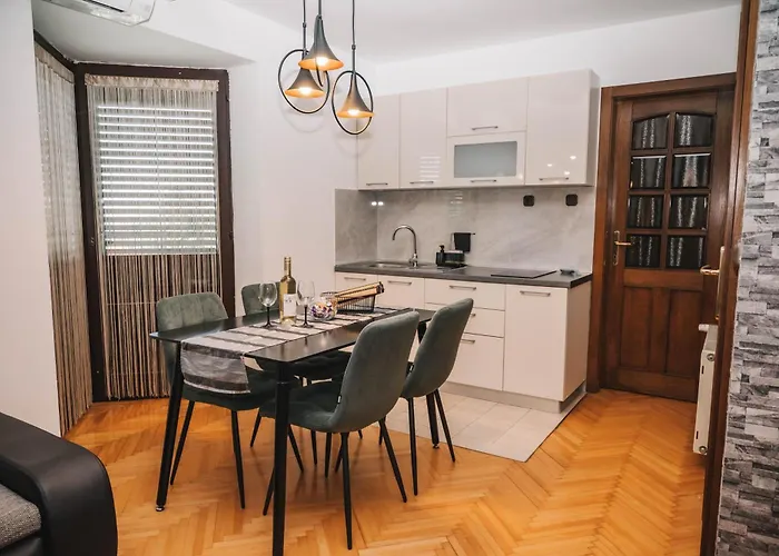 Mihael And Melani Apartman